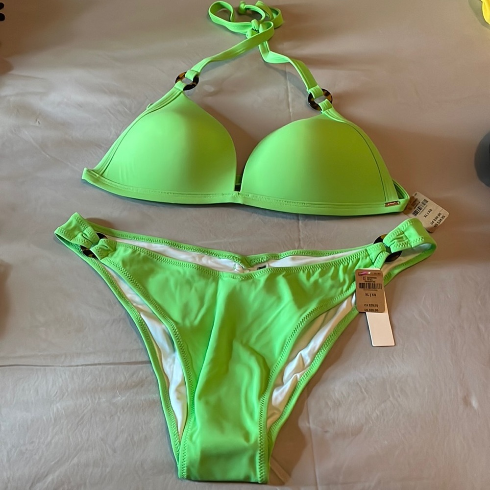 NWT Victoria Secret bikini 👙